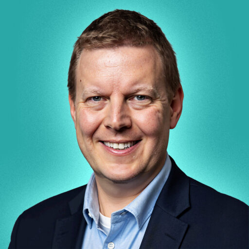 David Etue, Chief Strategy Officer at Cyberbit, member of the Cybersecurity Think Tank, sharing expertise on cybersecurity on the Senior Executive Media site.
